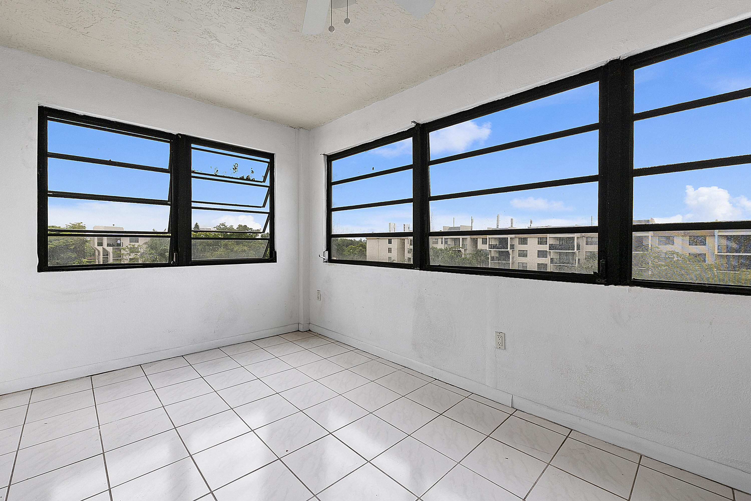 6193 Rock Island Road, Unit 503 Tamarac, FL 33319 - Photo 10 of 12 6193 Rock Island Rd u503_009