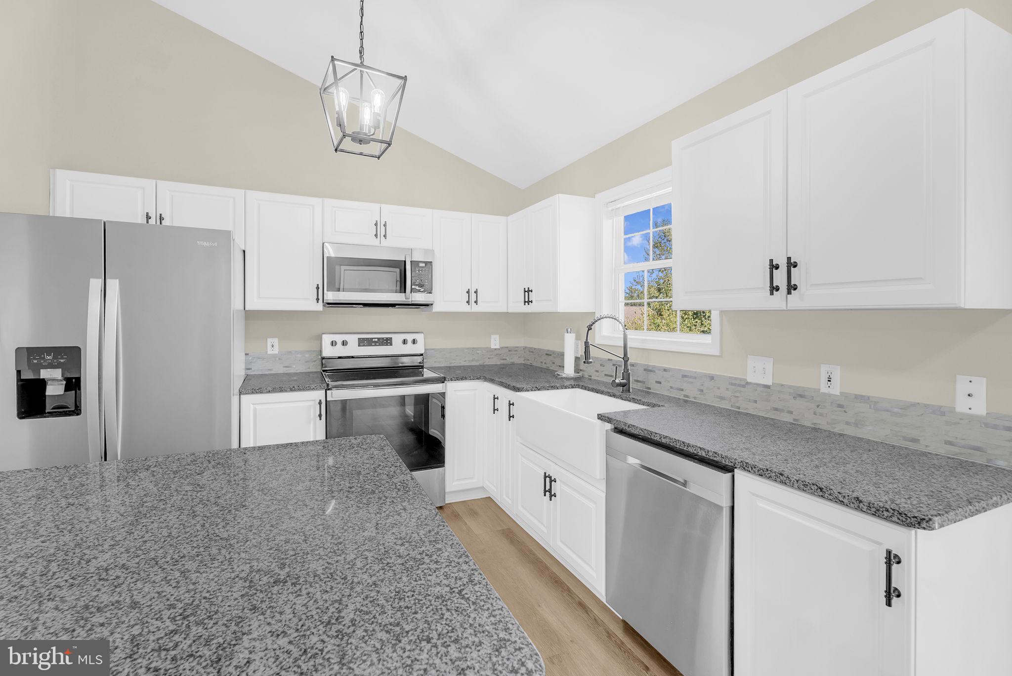 555 Oak Lee Drive Ranson, WV 25438 - Photo 11 of 40 Perfect triangle setup for cooking