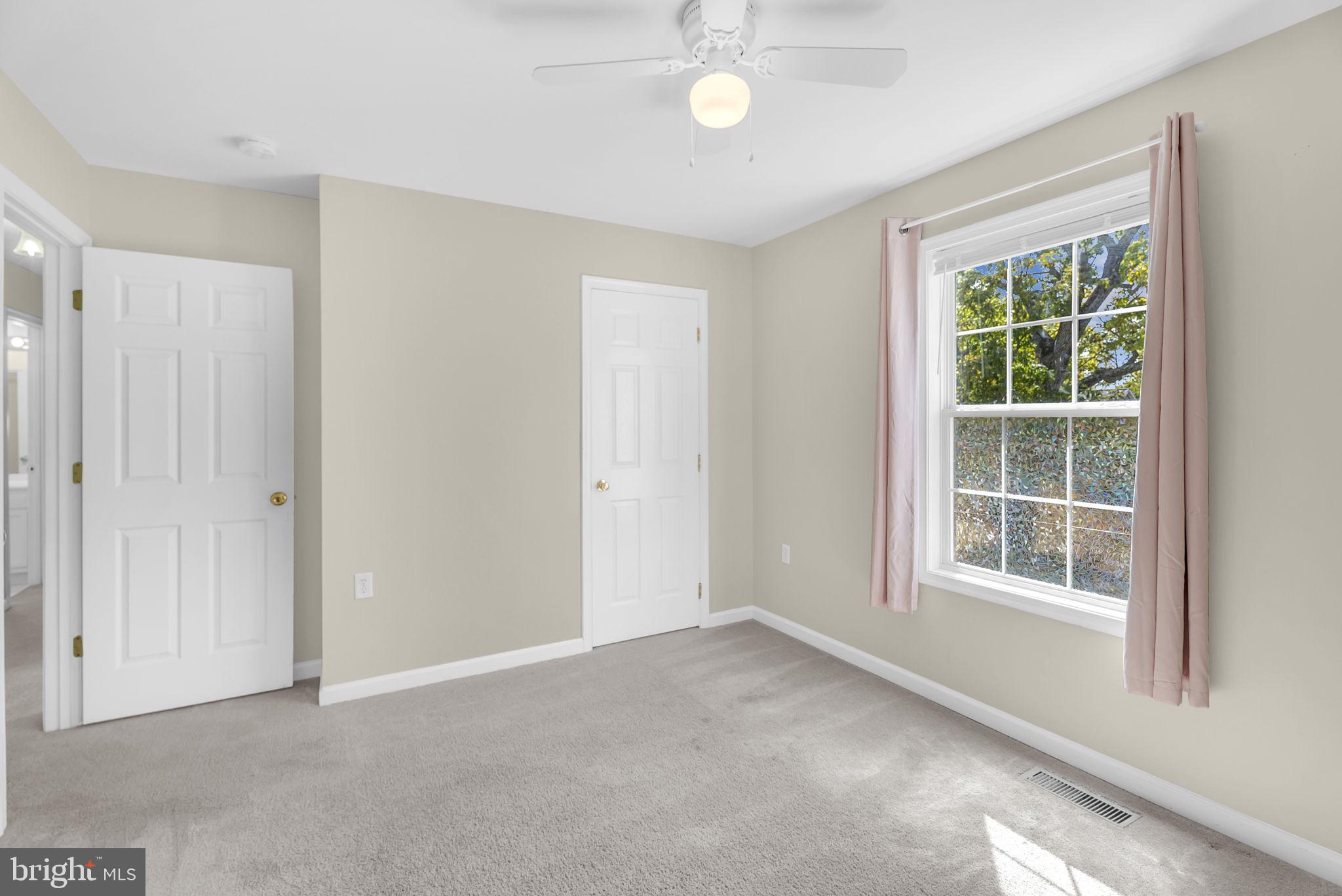 555 Oak Lee Drive Ranson, WV 25438 - Photo 22 of 40 Bedroom 3