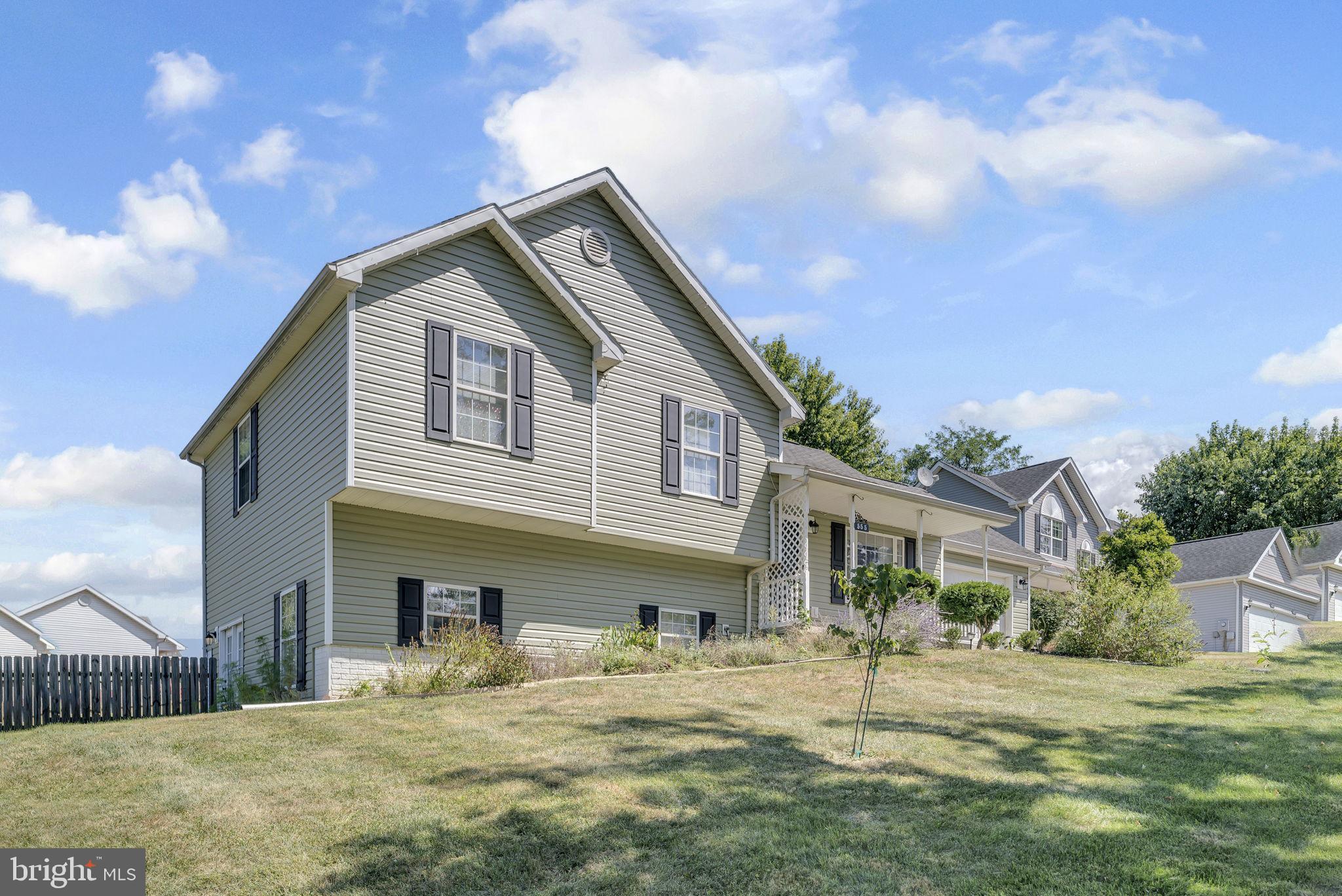 555 Oak Lee Drive Ranson, WV 25438 - Photo 3 of 40 Picturesque frontage
