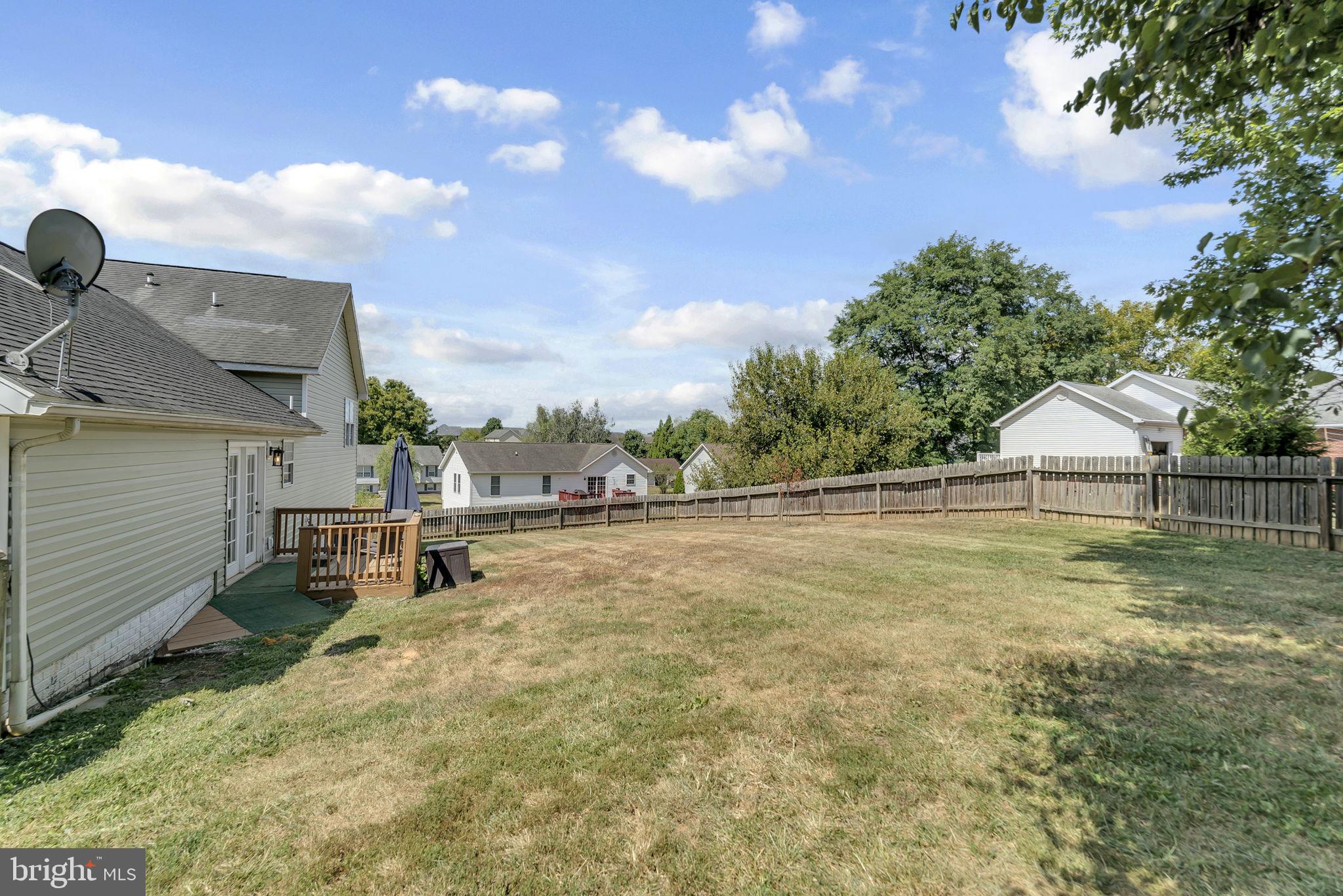 555 Oak Lee Drive Ranson, WV 25438 - Photo 35 of 40 Large fenced in back yard