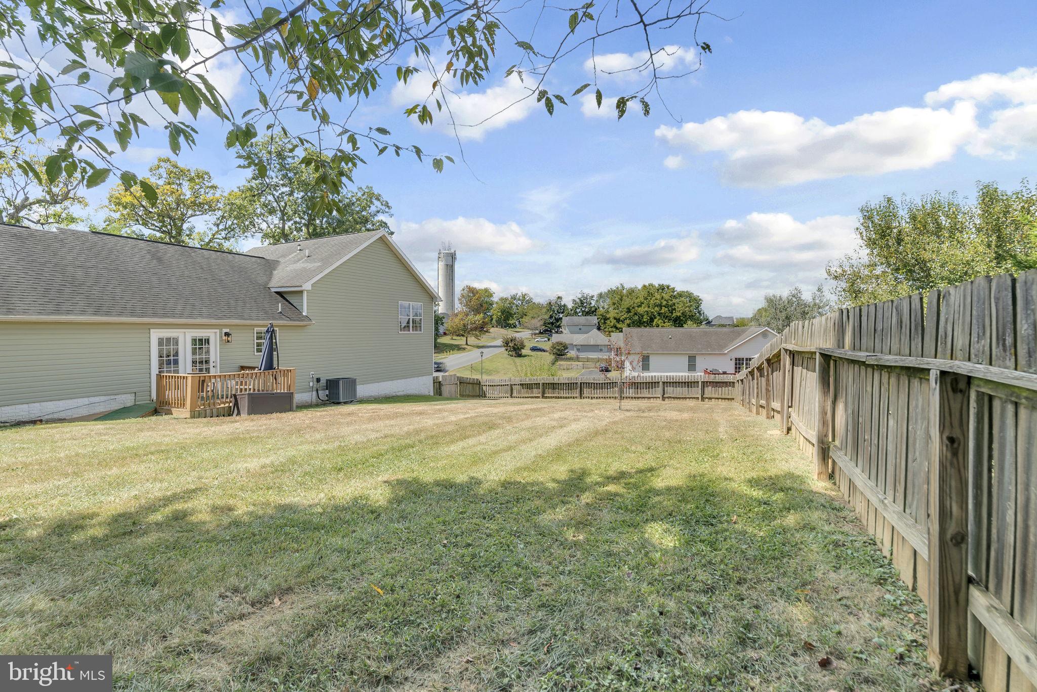 555 Oak Lee Drive Ranson, WV 25438 - Photo 36 of 40 Lots of space for imagination
