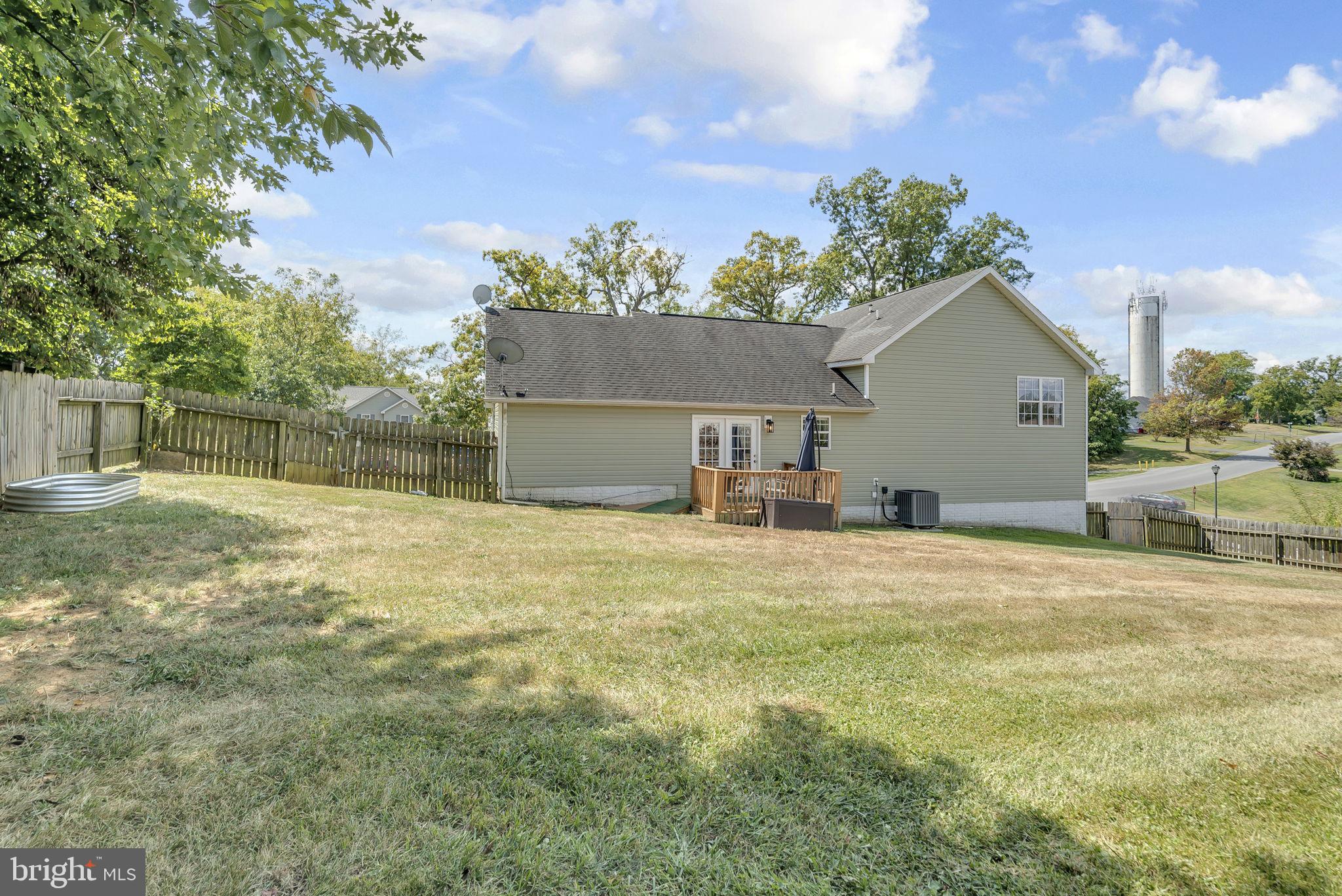 555 Oak Lee Drive Ranson, WV 25438 - Photo 37 of 40 A blank slate