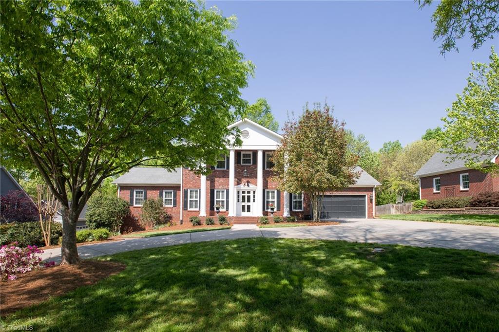 1703 Heathcliff Road High Point, NC 27262 - Photo 3 of 34 Gallery Image 3