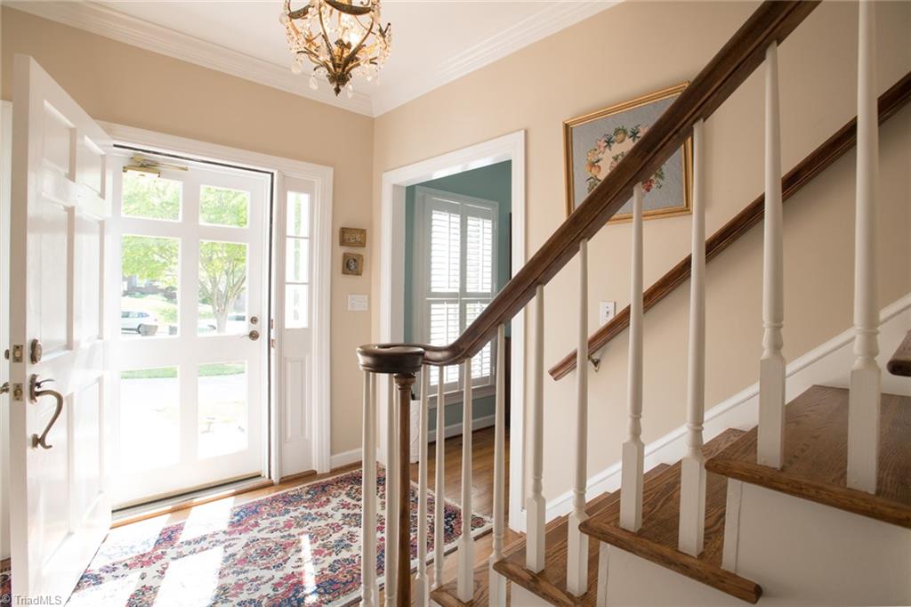 1703 Heathcliff Road High Point, NC 27262 - Photo 5 of 34 Gallery Image 5