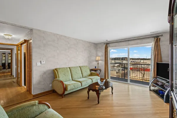 $219,000 | 8620 Waukegan Road, Unit 408, Morton Grove, IL 60053