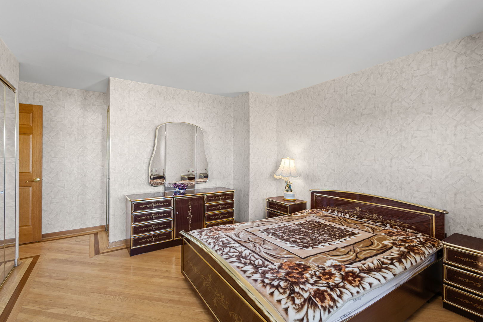 8620 Waukegan Road, Unit 408 Morton Grove, IL 60053 - Photo 8 of 17