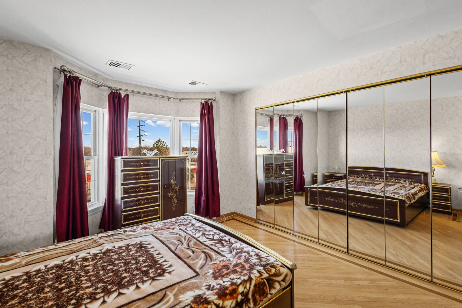 8620 Waukegan Road, Unit 408 Morton Grove, IL 60053 - Photo 9 of 17