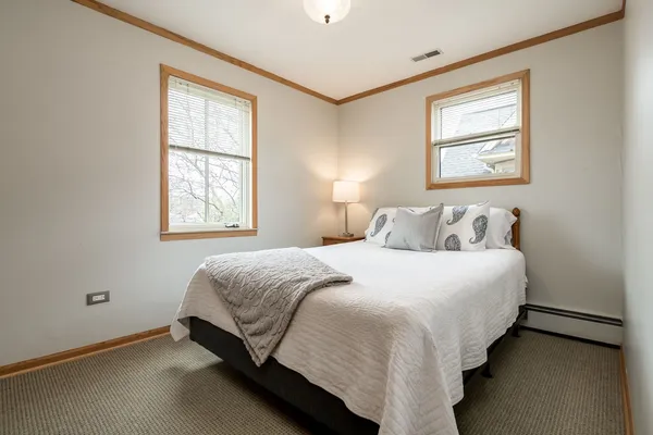 $695,000 | 419 North Taylor Avenue, Oak Park, IL 60302