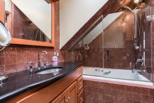 $695,000 | 419 North Taylor Avenue, Oak Park, IL 60302