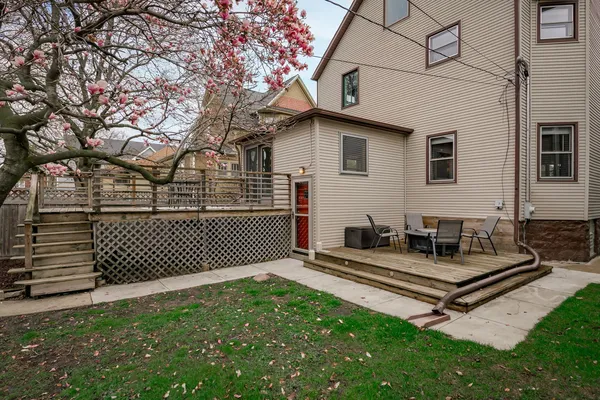 $695,000 | 419 North Taylor Avenue, Oak Park, IL 60302