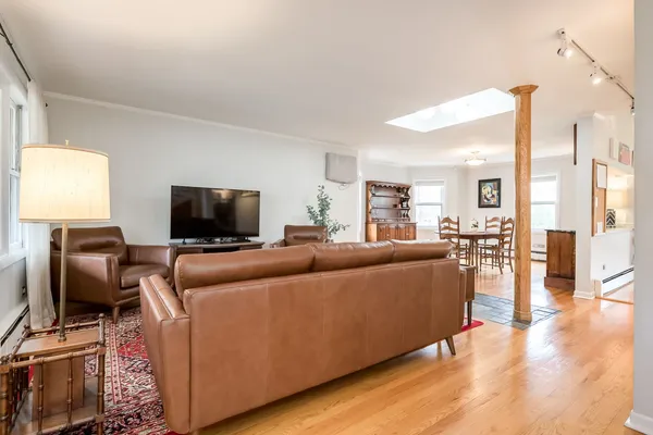 $695,000 | 419 North Taylor Avenue, Oak Park, IL 60302