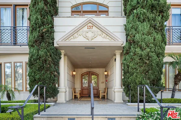 $7,495 | 137 South Spalding Drive, Unit 304, Beverly Hills, CA 90212