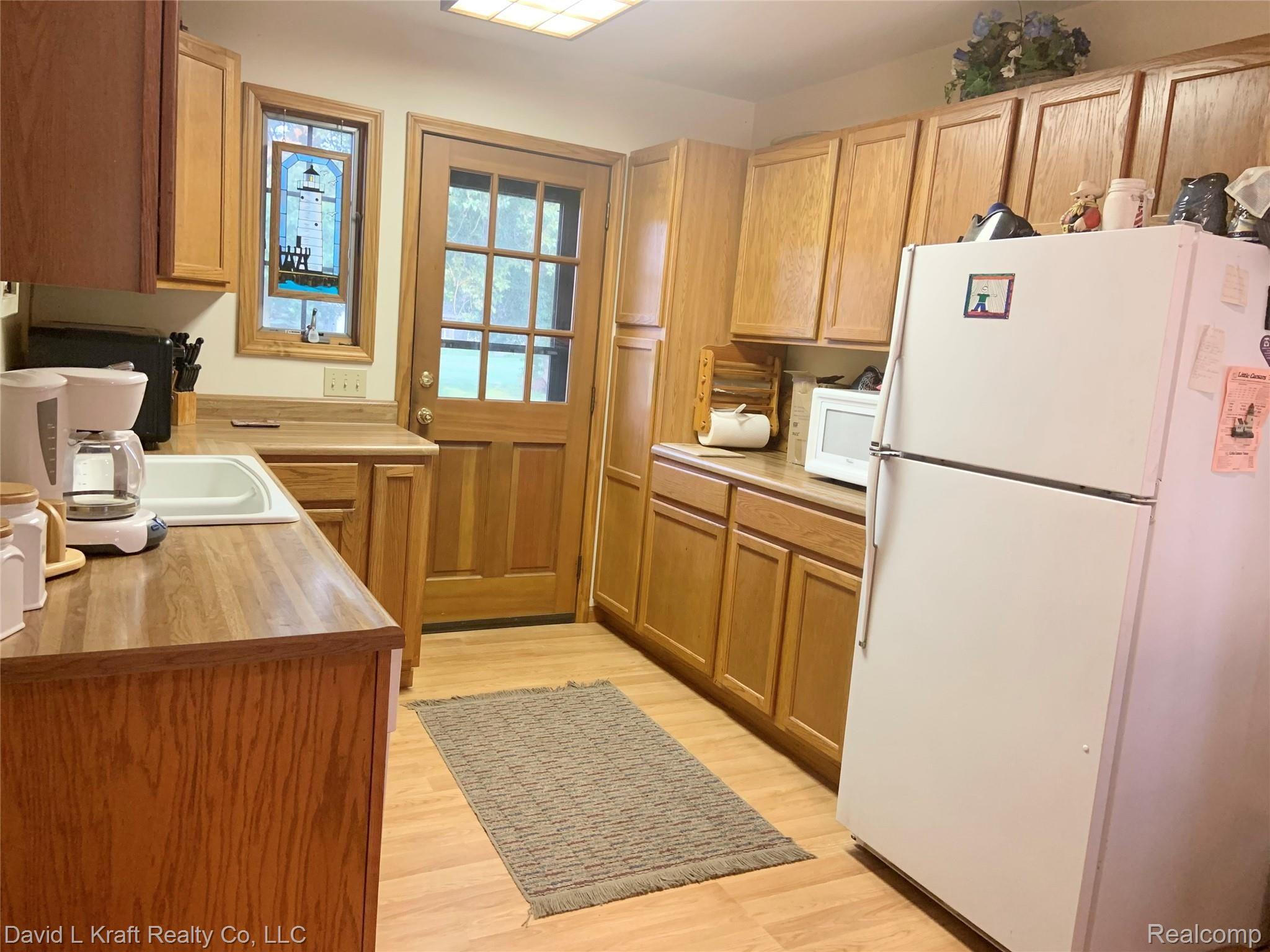 8554 Chapin Road Pigeon, MI 48755 - Photo 5 of 22 8554ChapinKitchen.jpeg