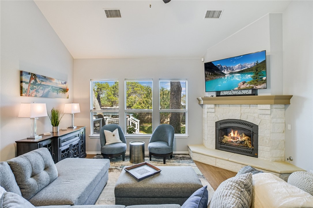 6405 York Bridge Circle Austin, TX 78749 - Photo 5 of 34 a living room with furniture fireplace and window
