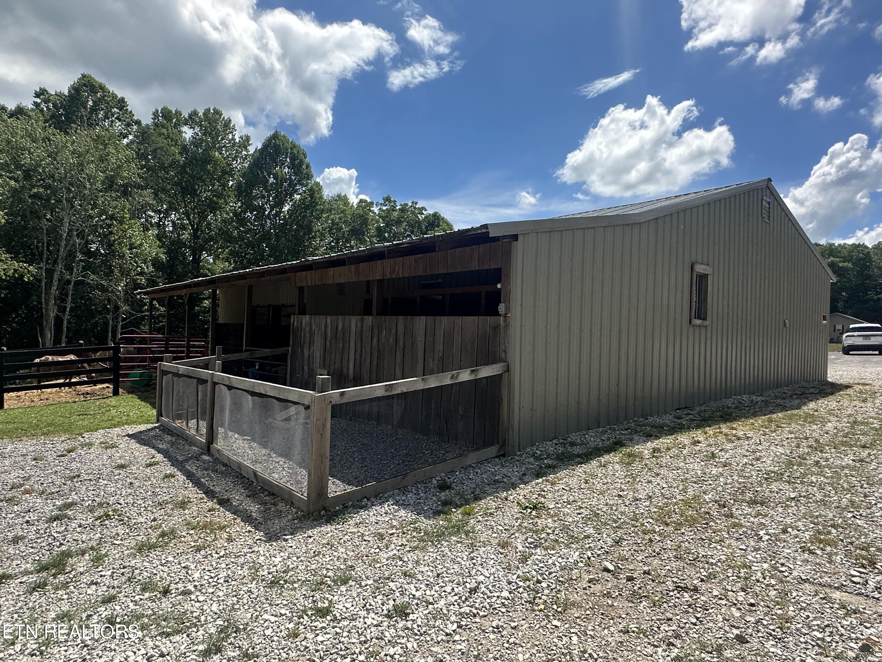 674 East Rock Quarry Road Clarkrange, TN 38553 - Photo 16 of 30 26C476EA-F9FB-4E82-BB3A-4029222D60E2