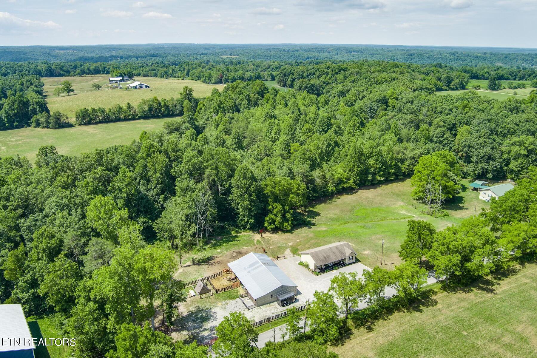 674 East Rock Quarry Road Clarkrange, TN 38553 - Photo 2 of 30 5368D4E9-B63A-4612-942B-508D16854569