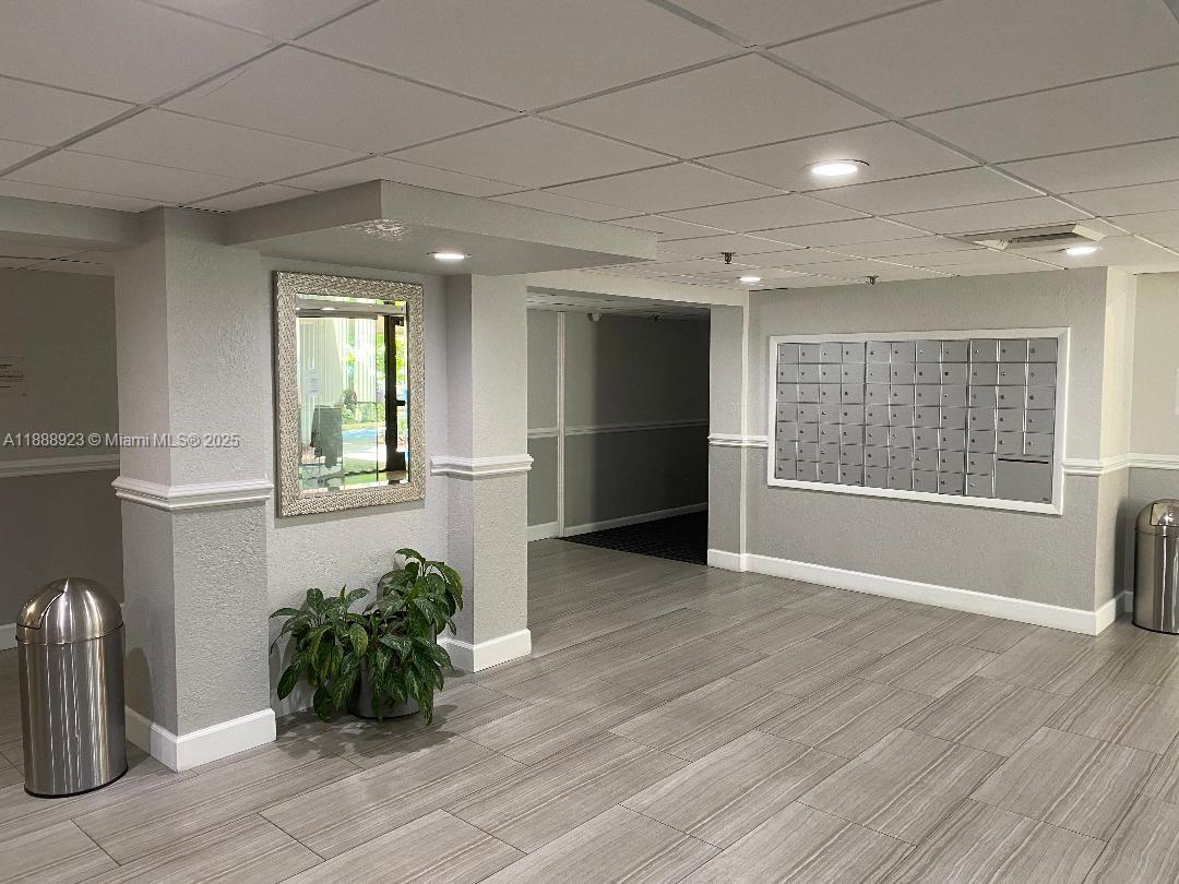 901 Hillcrest Drive, Unit 409 Hollywood, FL 33021 - Photo 10 of 20