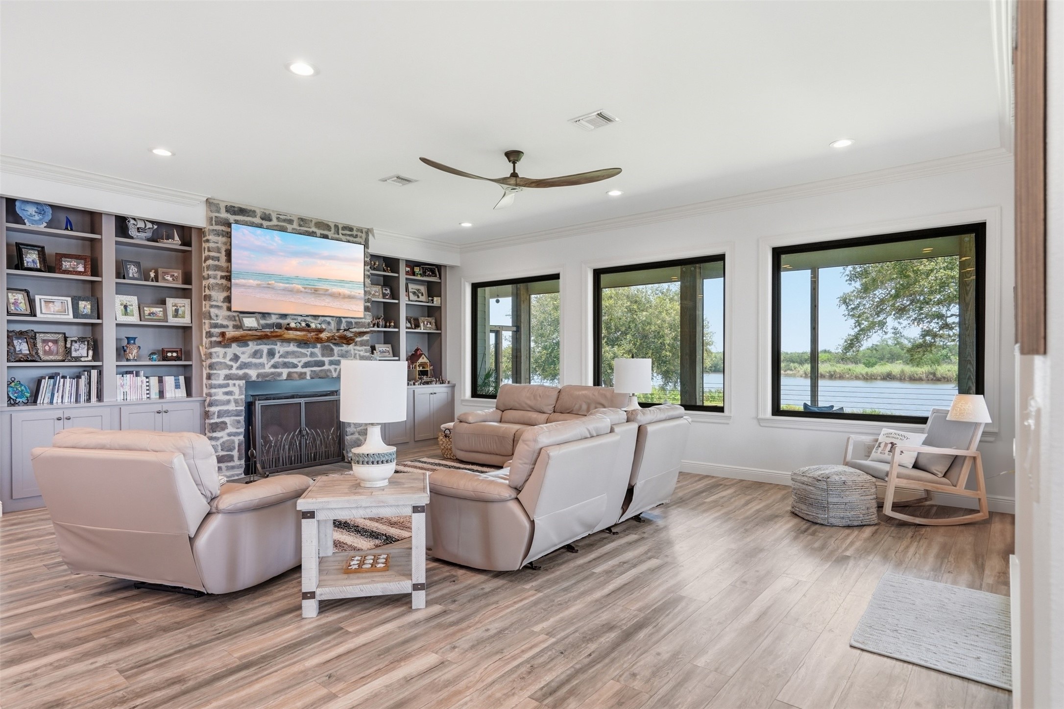 7165 Backridge Road Sabine Pass, TX 77655 - Photo 4 of 50
