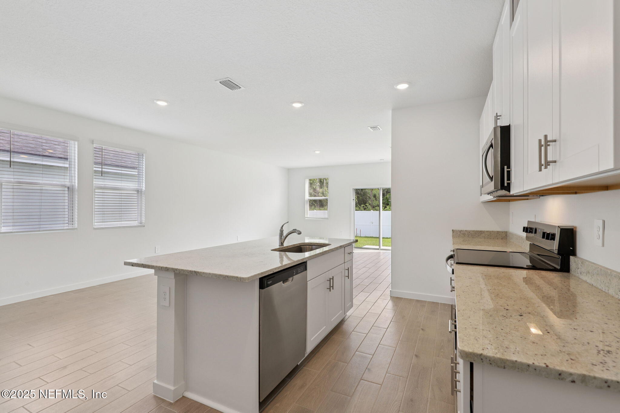 7335 Queensgate Circle Jacksonville, FL 32219 - Photo 17 of 48 16-web-or-mls-Jacksonville-Kings Preserv