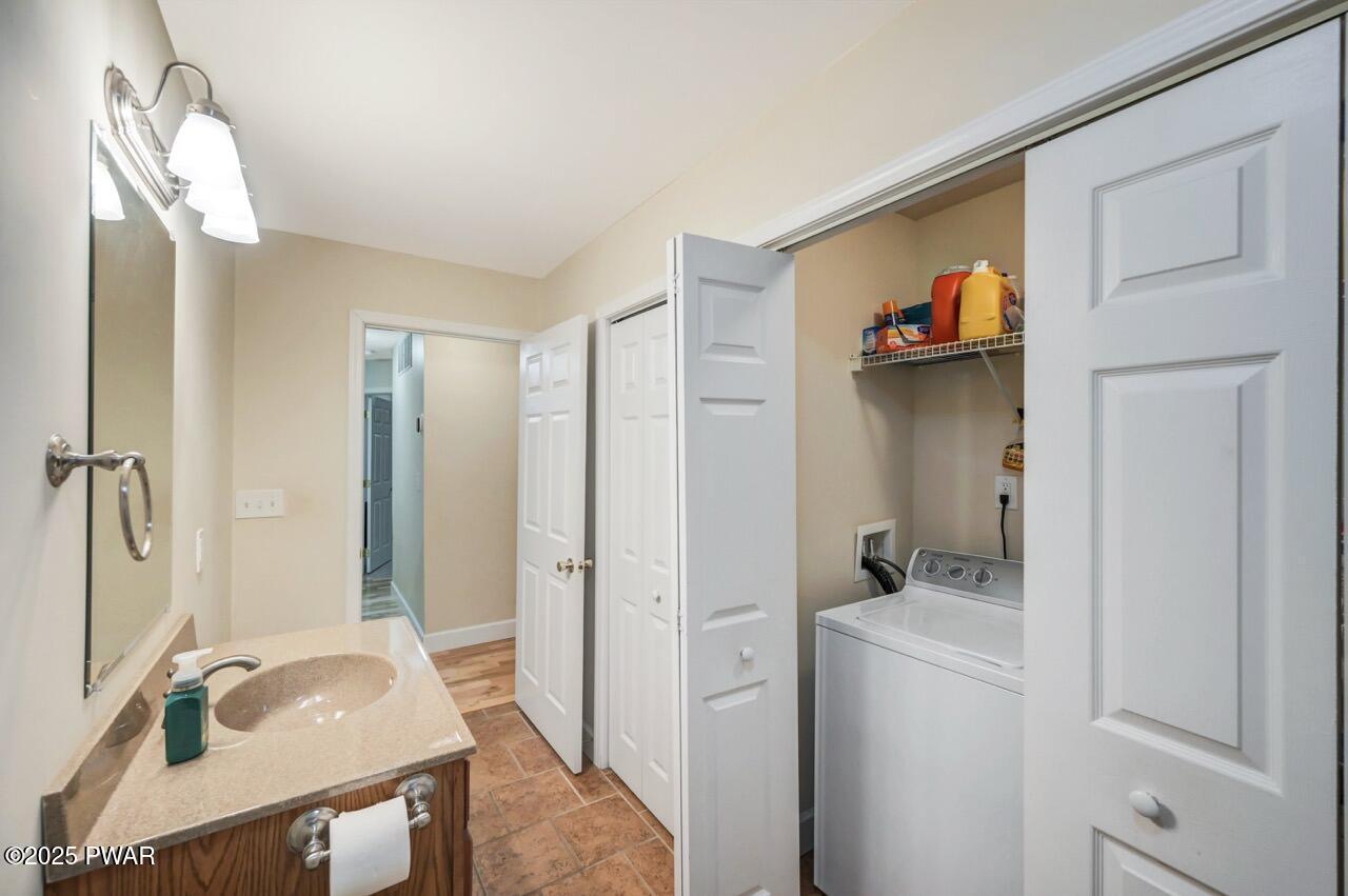 193 Robin Way Lackawaxen, PA 18435 - Photo 37 of 83 193 Robin Way 30 Large