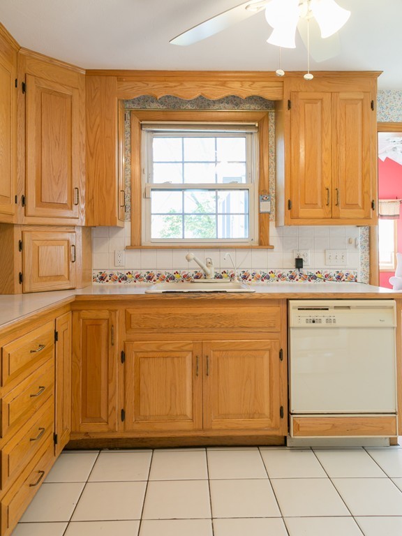 47 Dover Road Millis, MA 02054 - Photo 8 of 26 Gallery Image 8