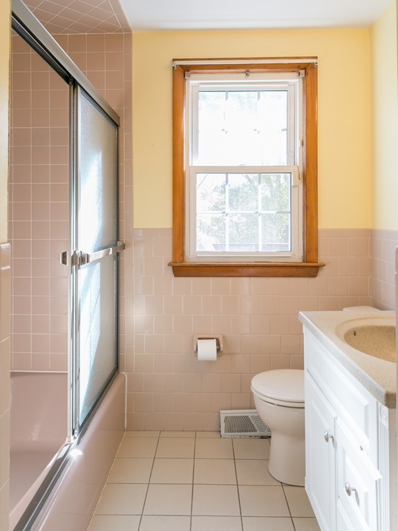 47 Dover Road Millis, MA 02054 - Photo 10 of 26 Gallery Image 10