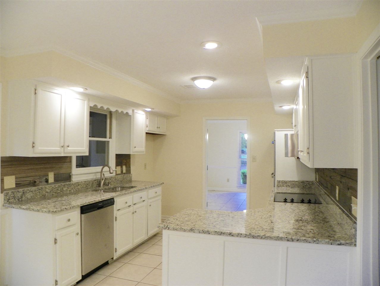 810 West Powell Road Collierville, TN 38017 - Photo 2 of 21 Gallery Image 2