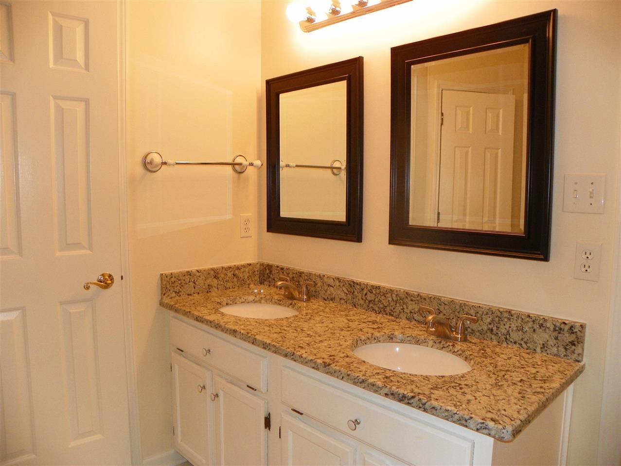 810 West Powell Road Collierville, TN 38017 - Photo 12 of 21 Gallery Image 12