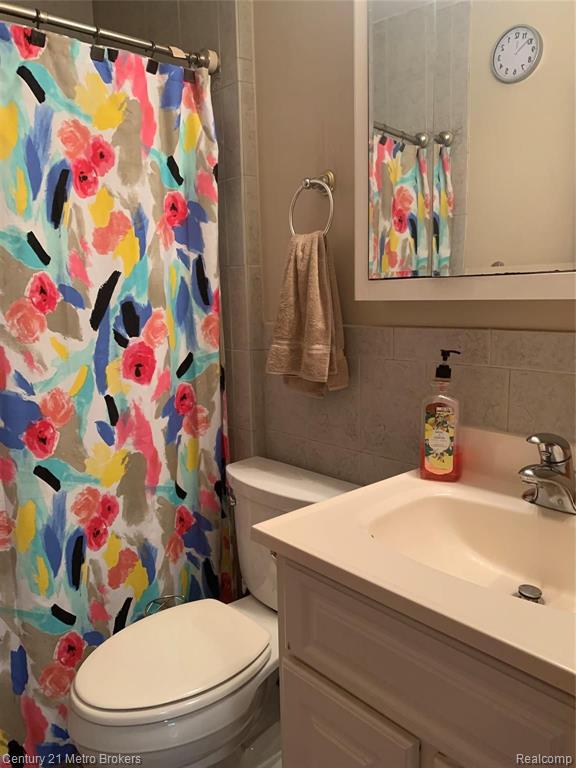 2505 Dearborn Avenue Rochester Hills, MI 48309 - Photo 14 of 25