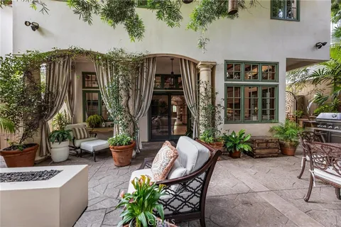 $4,250,000 | 2508 Pine Avenue, Manhattan Beach, CA 90266