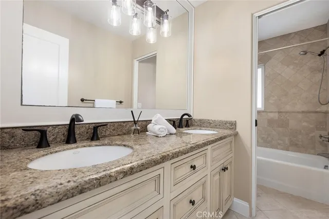 $4,250,000 | 2508 Pine Avenue, Manhattan Beach, CA 90266