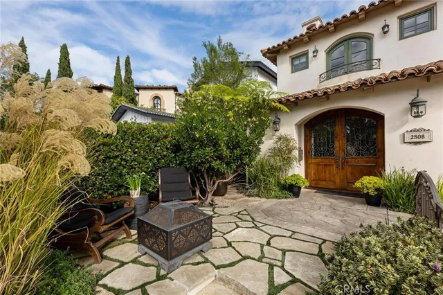 $4,250,000 | 2508 Pine Avenue, Manhattan Beach, CA 90266