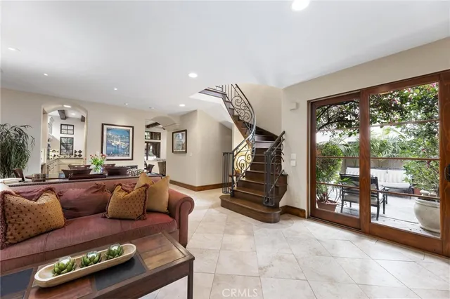 $4,250,000 | 2508 Pine Avenue, Manhattan Beach, CA 90266