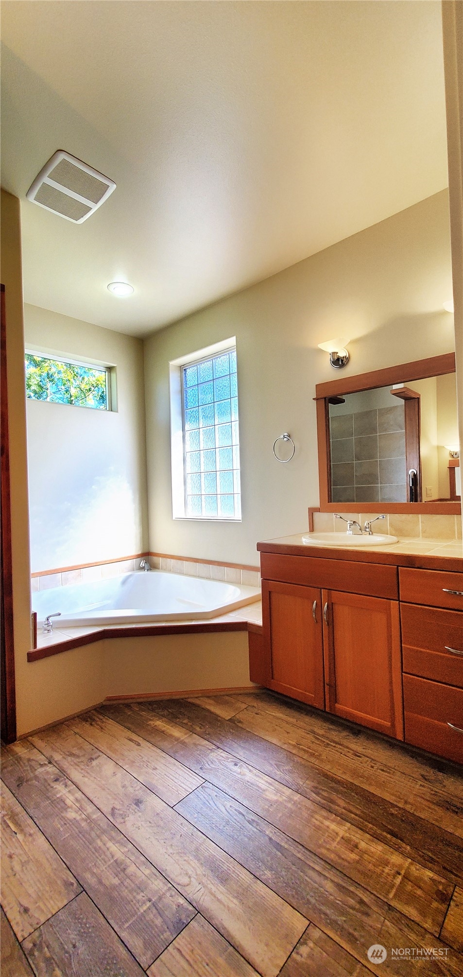 24112 Walker Valley Road Mount Vernon, WA 98274 - Photo 11 of 21 Gallery Image 11