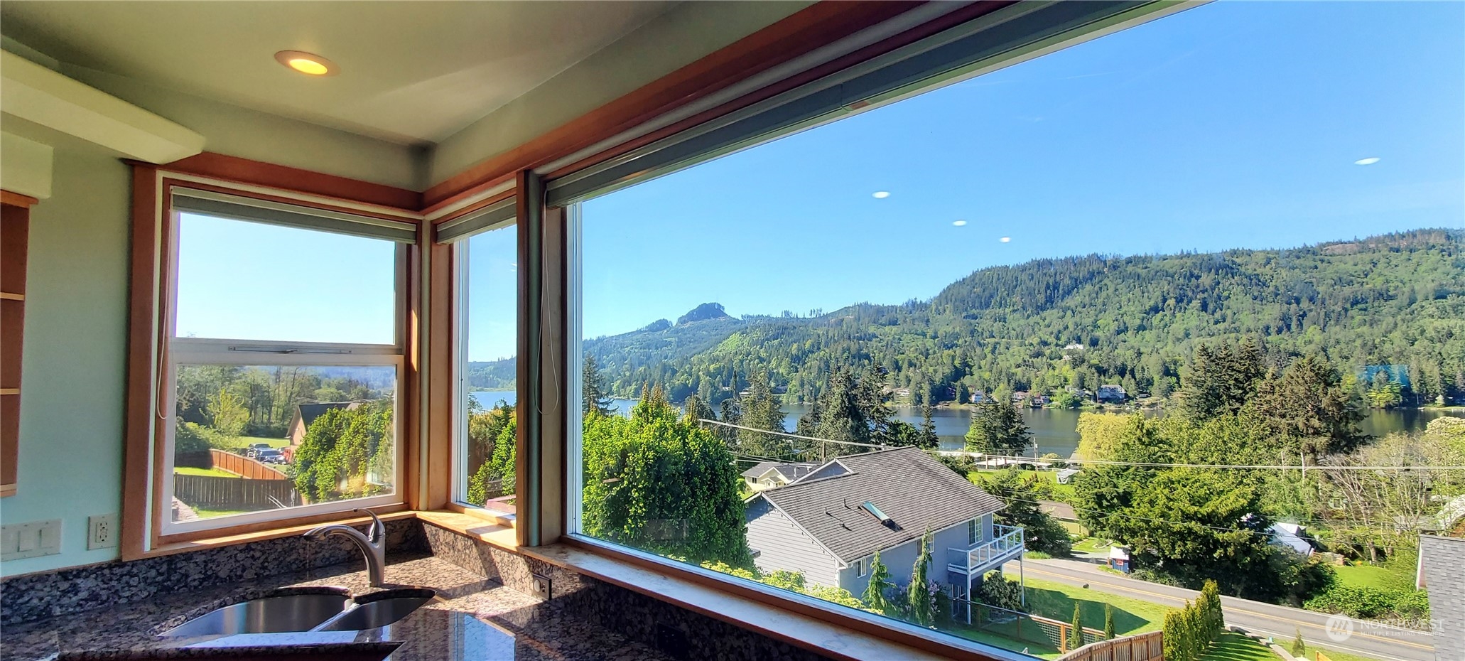 24112 Walker Valley Road Mount Vernon, WA 98274 - Photo 6 of 21 Gallery Image 6