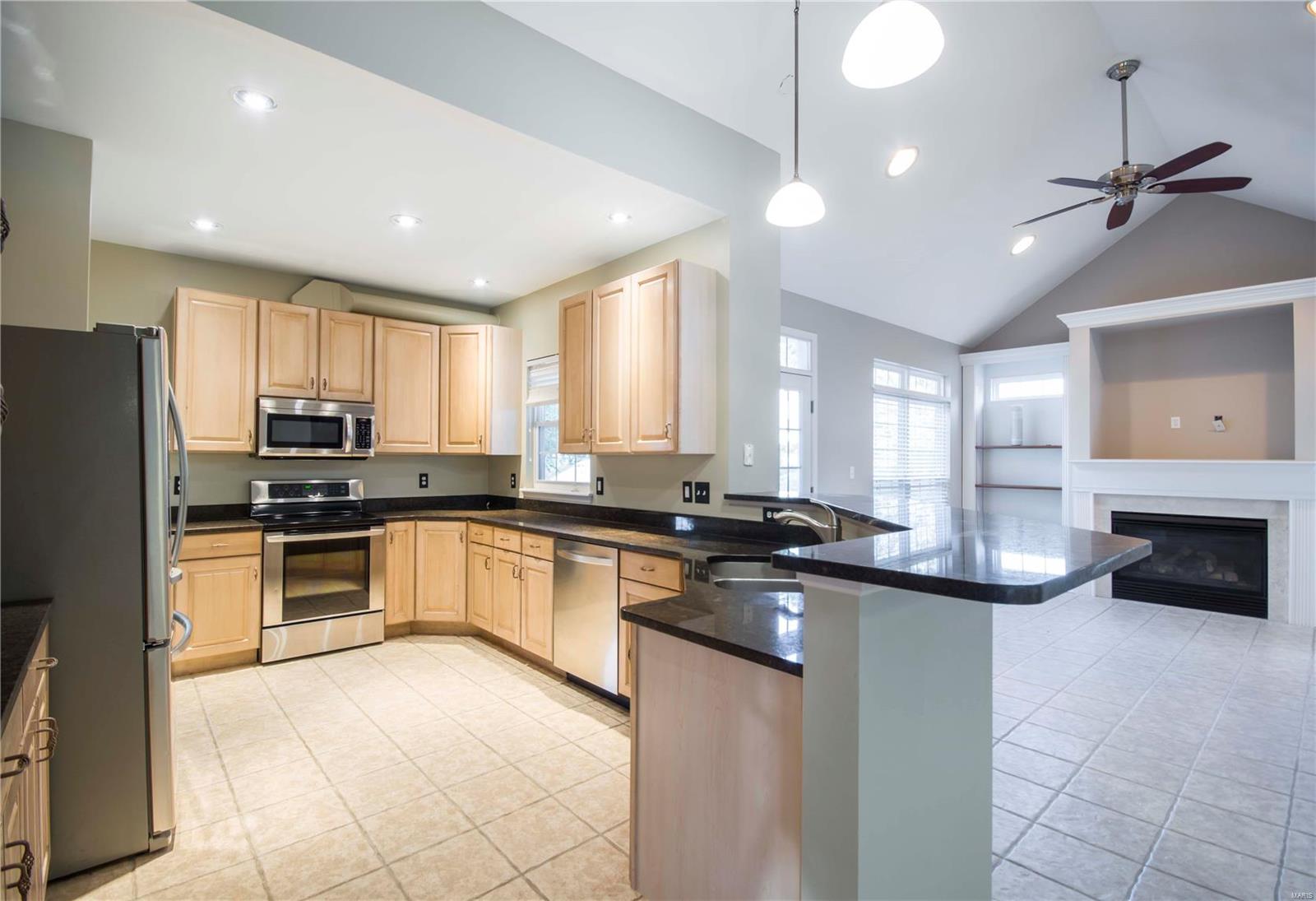 2 Wynnbrook Manor Drive St. Charles, MO 63301 - Photo 12 of 37