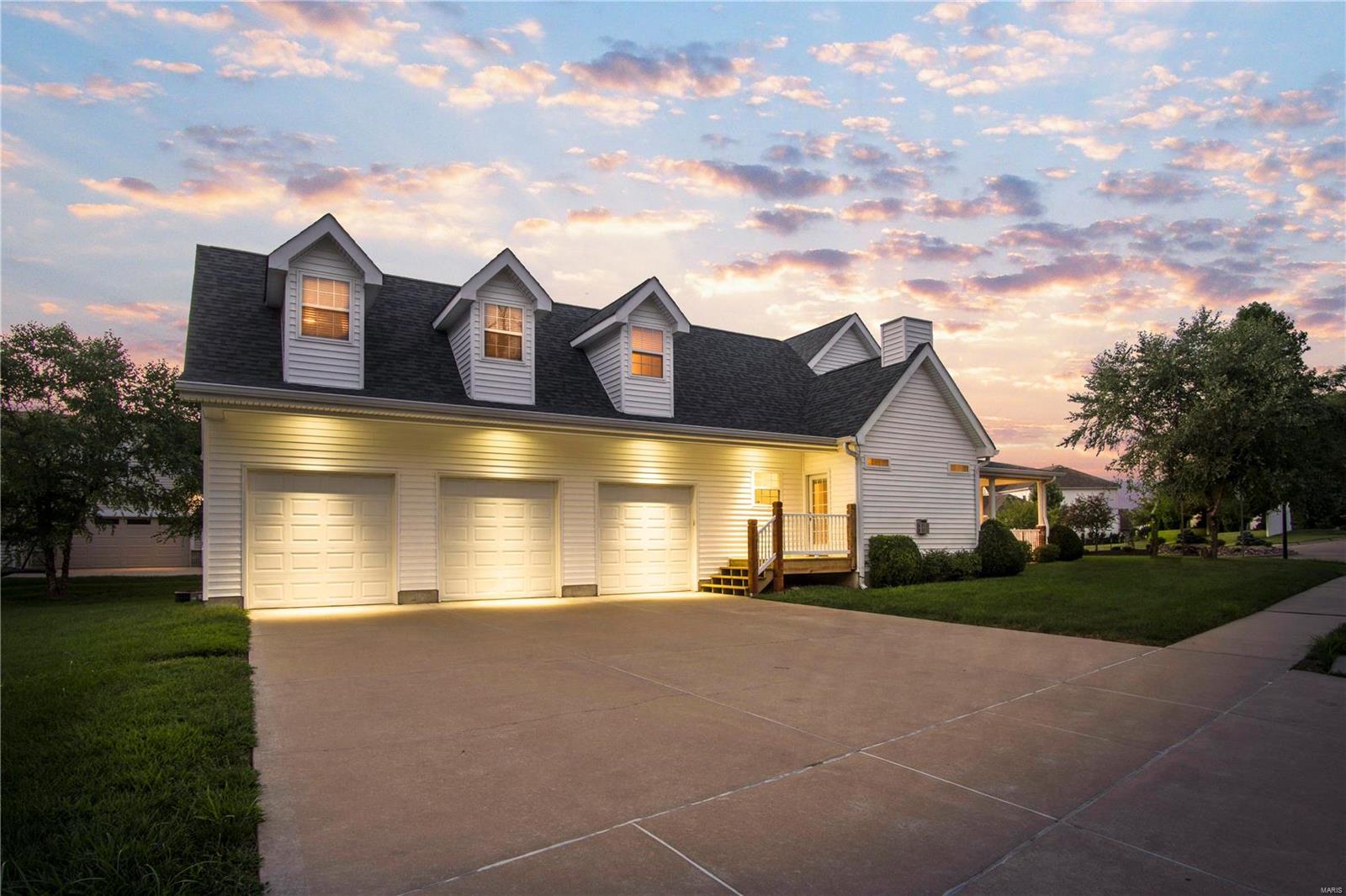 2 Wynnbrook Manor Drive St. Charles, MO 63301 - Photo 4 of 37