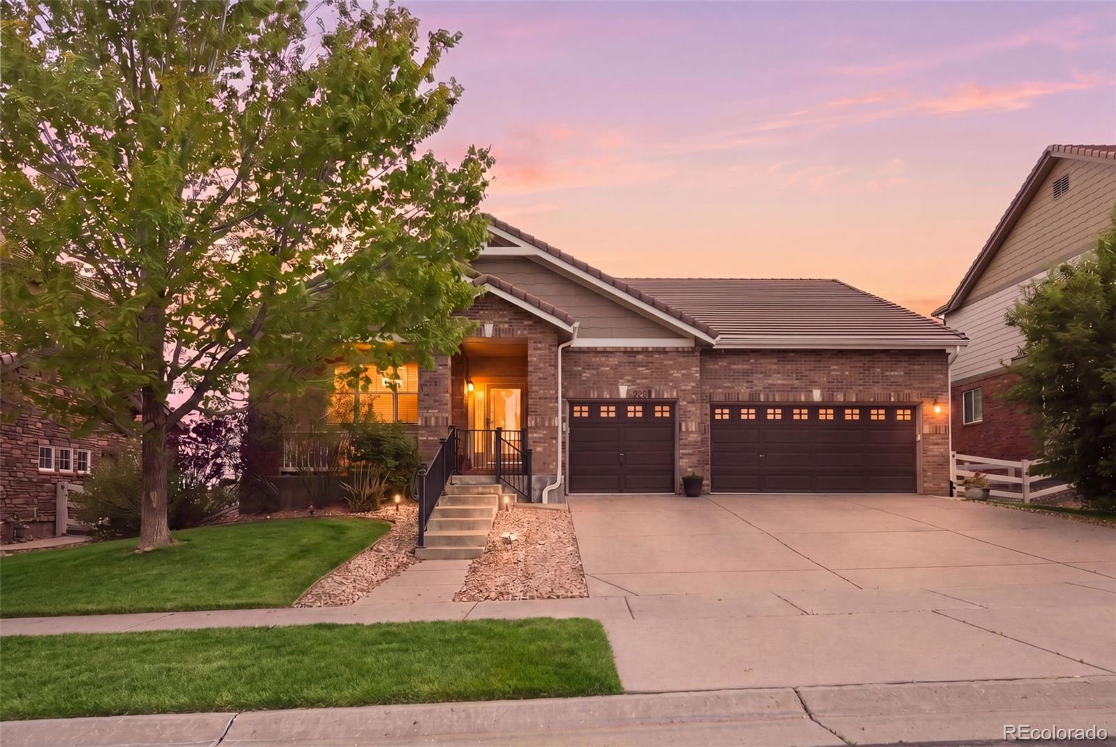 3198 South Nepal Way Aurora, CO 80013 - Photo 2 of 30