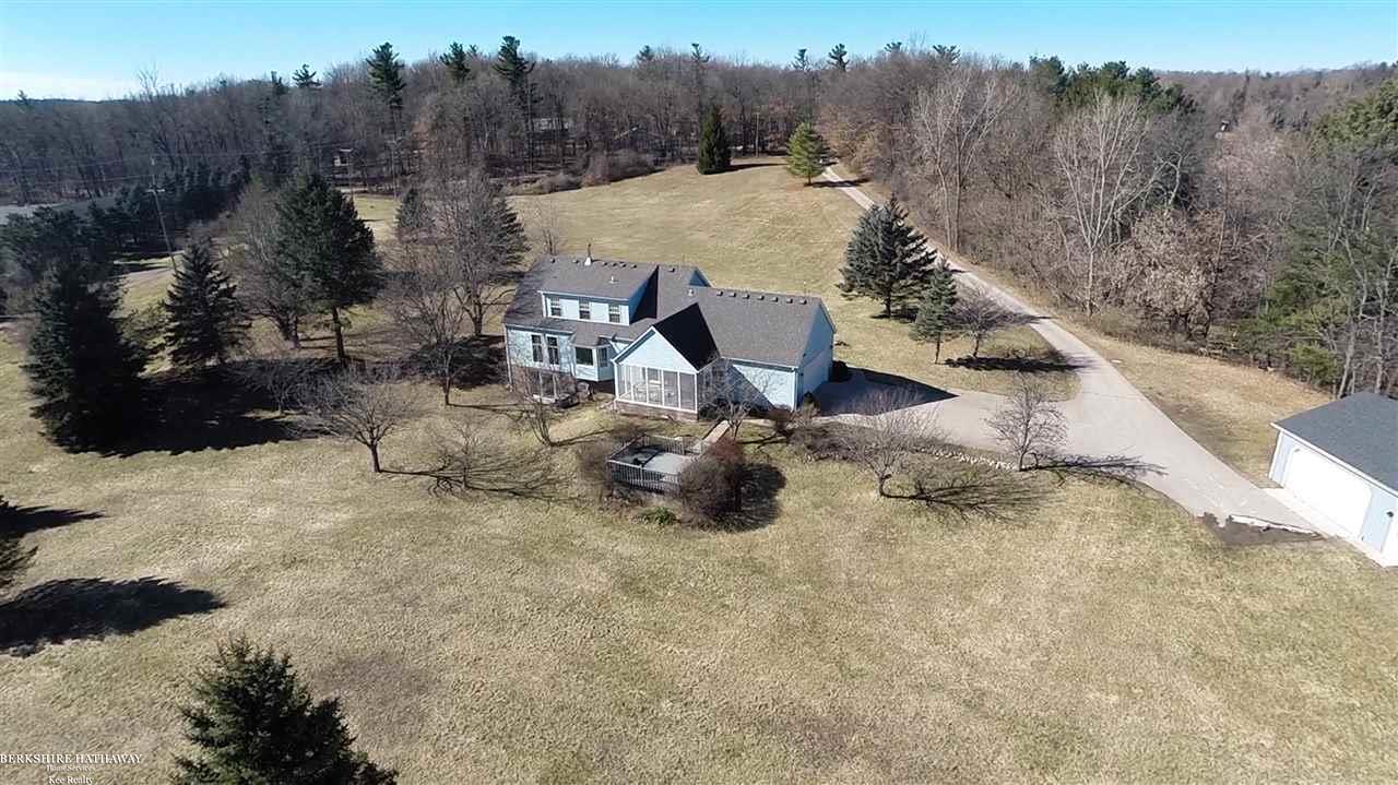 2548 Curtis Road Leonard, MI 48367 - Photo 4 of 37