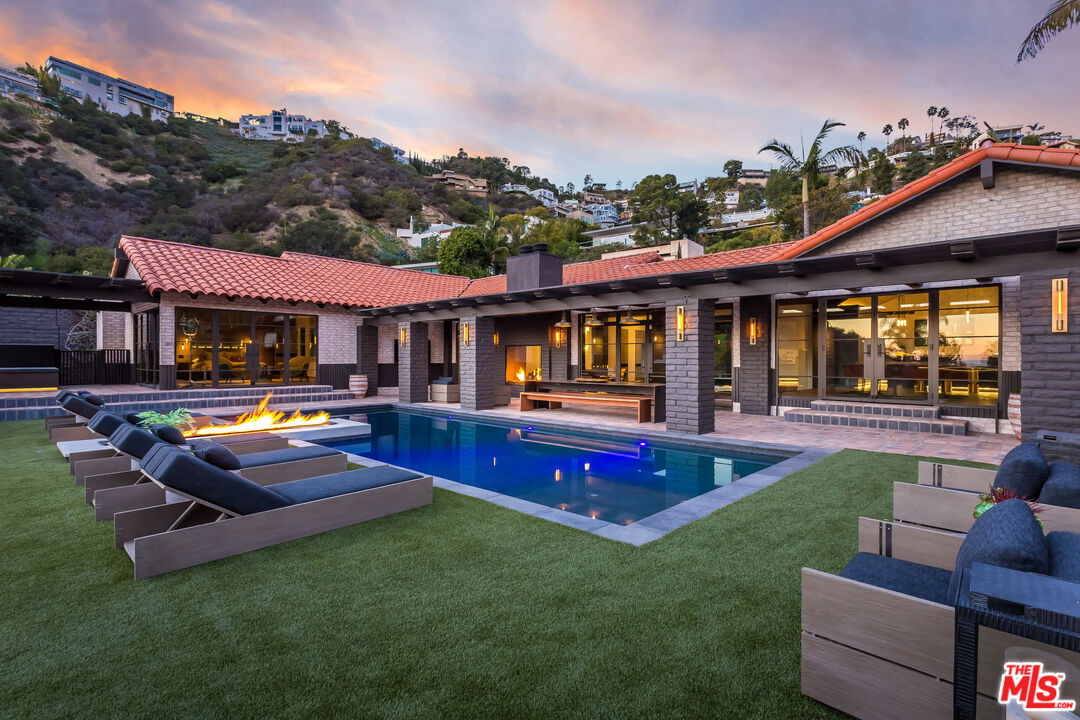 1707 Rising Glen Road Los Angeles, CA 90069 - Photo 1 of 54