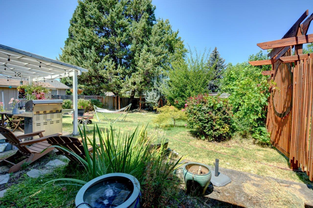 2389 Delta Waters Road Medford, OR 97504 - Photo 25 of 27 DSC_4114_5_6