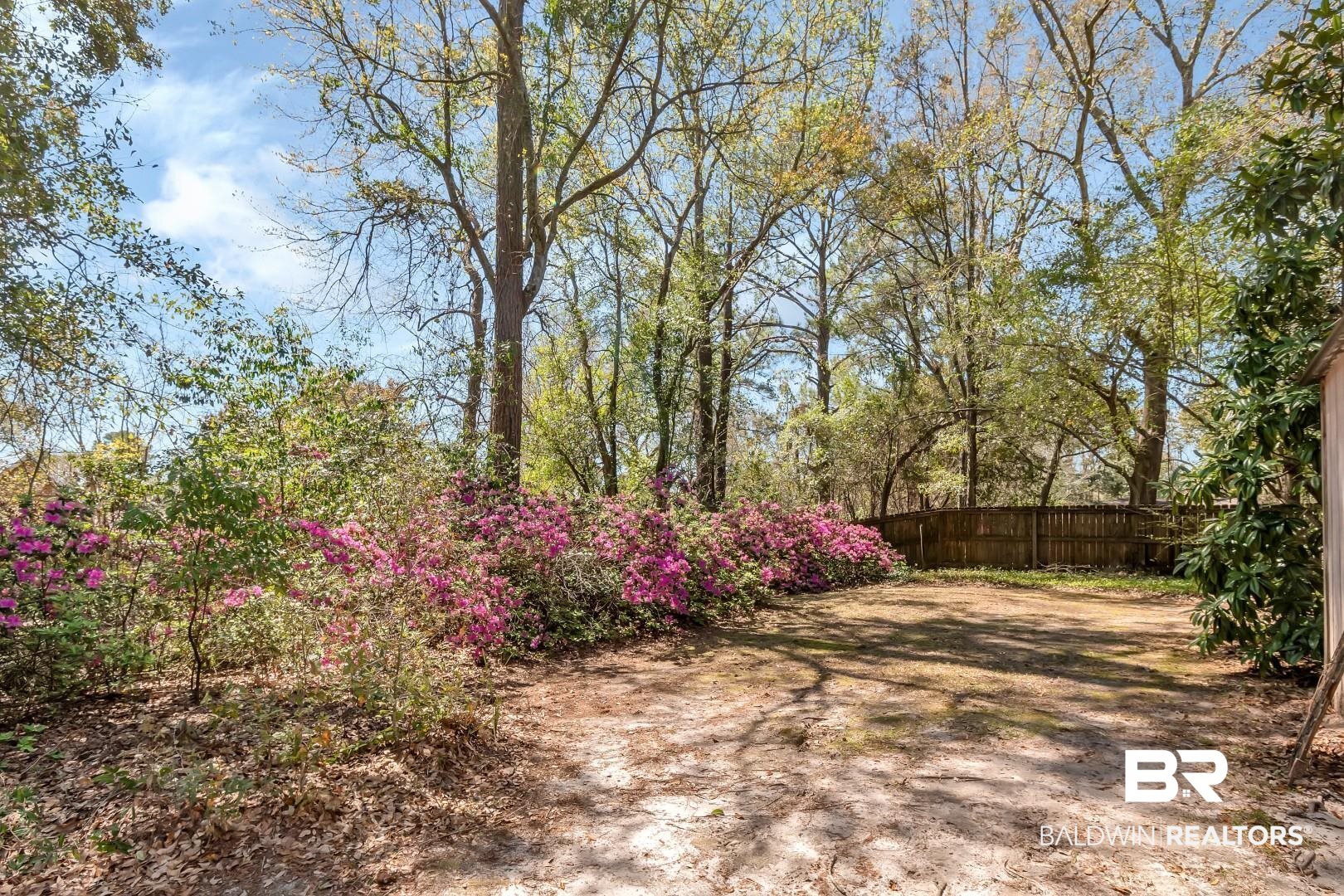 3715 South Conway Drive Mobile, AL 36608 - Photo 19 of 24 View of yard featuring fence