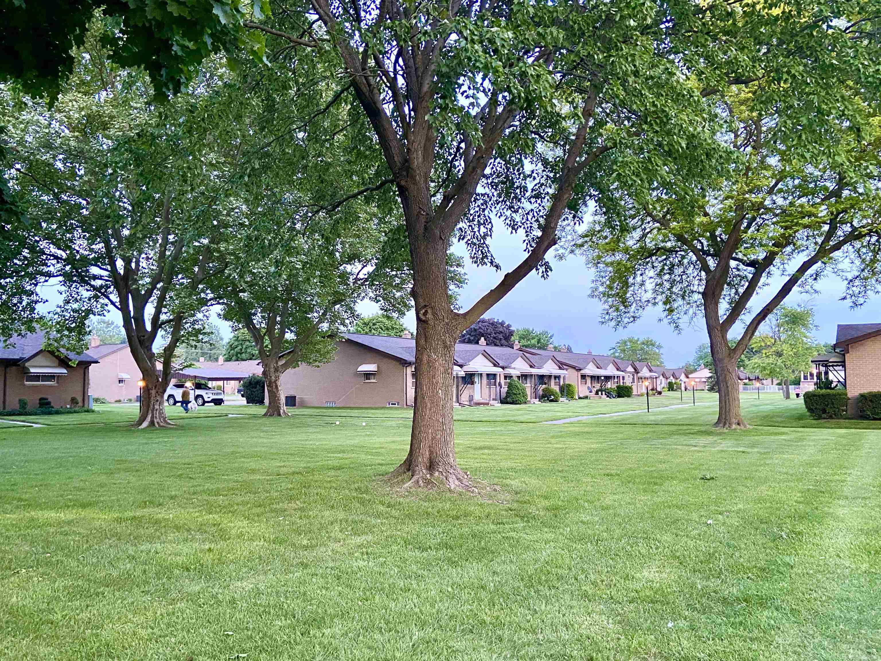 8401 18 18 Mile Road Sterling Heights, MI 48313 - Photo 32 of 41 50212935-6affe020-4b5c-47b7-984b-da24c8f88ae6.JPG