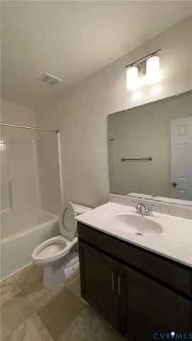 a view of a window in an empty room