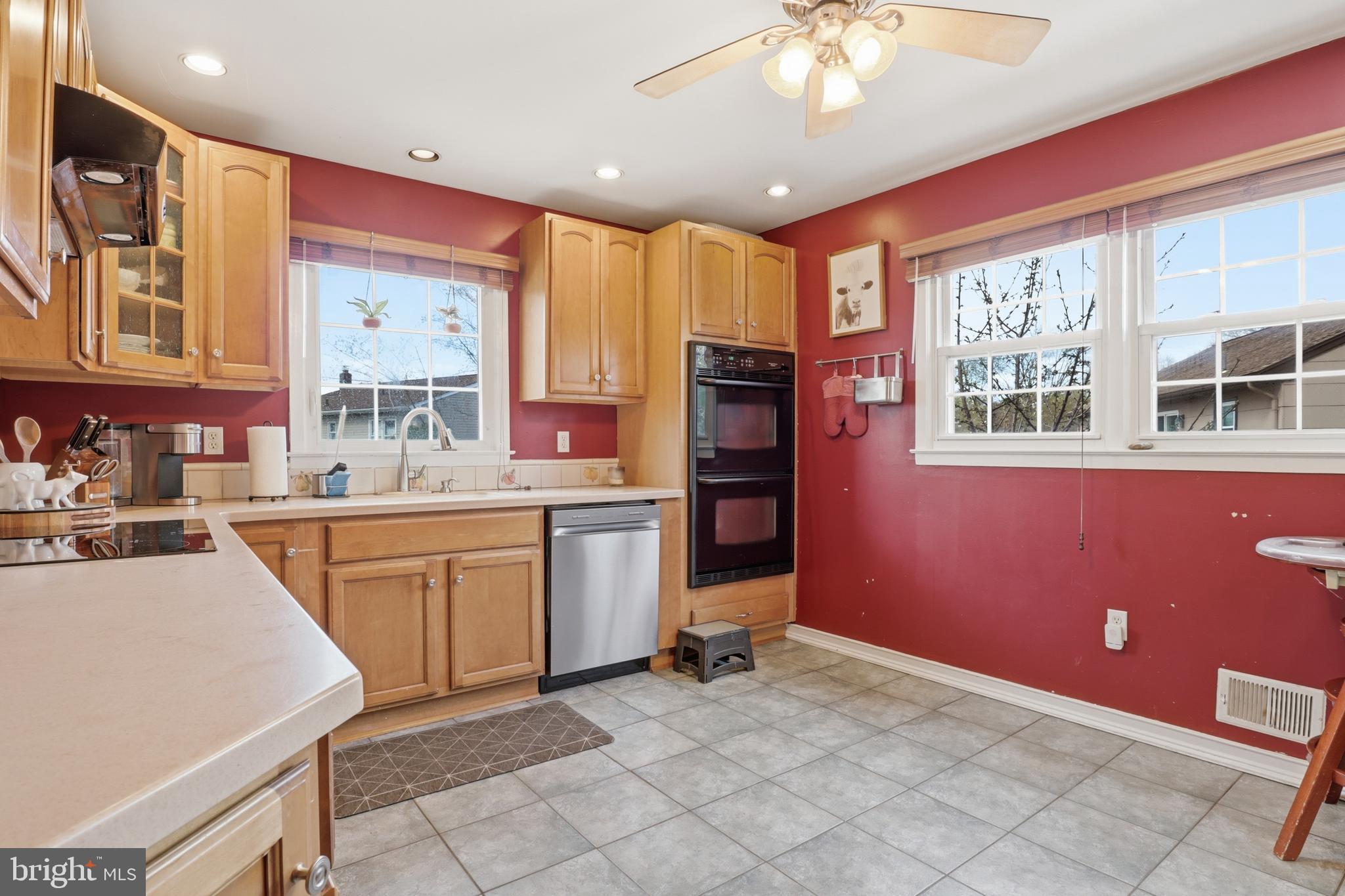 3 Bethann Way Ewing, NJ 08638 - Photo 17 of 46