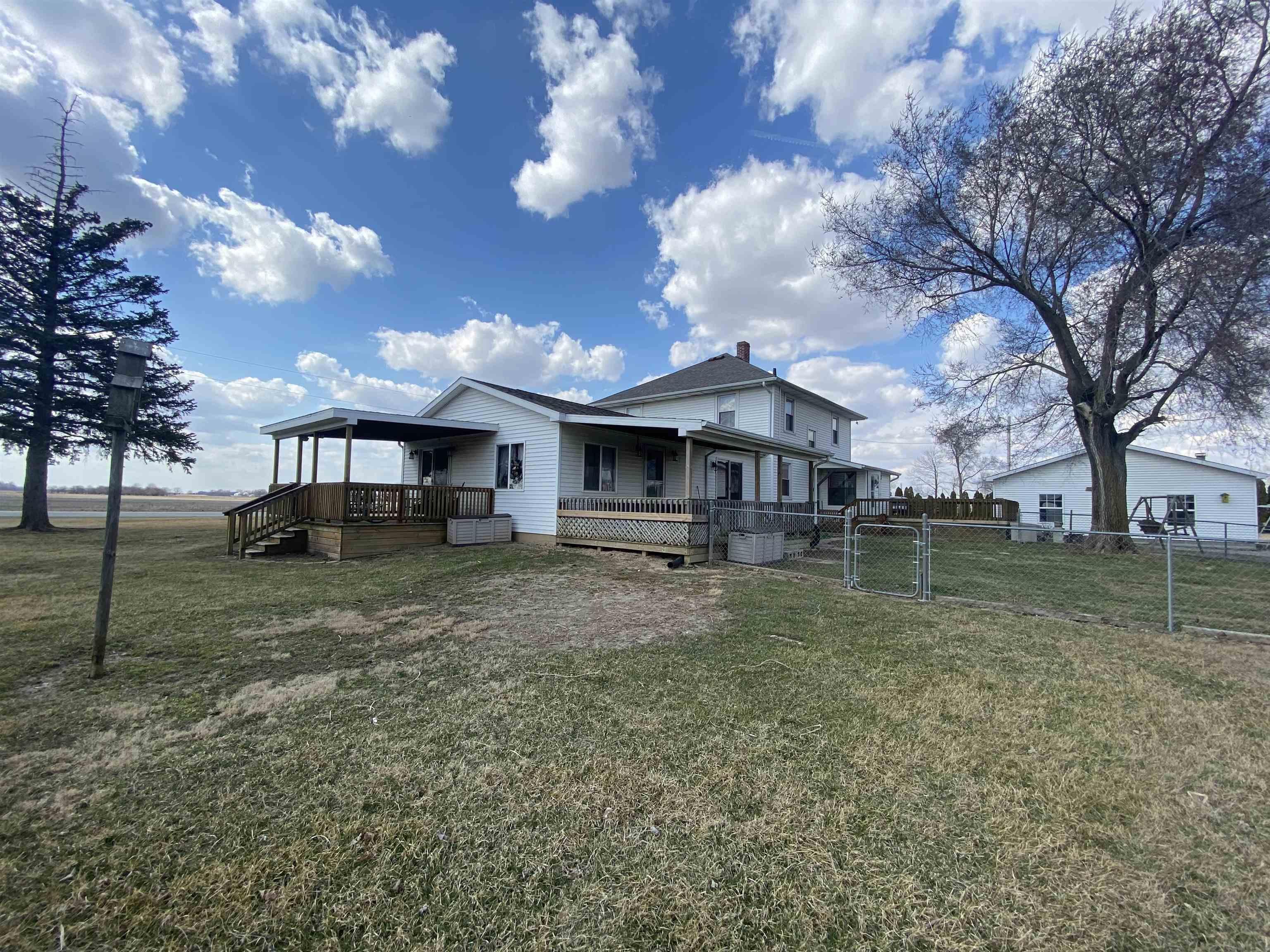 3607 South Warren Road Huntington, IN 46750 - Photo 5 of 31 Gallery Image 5