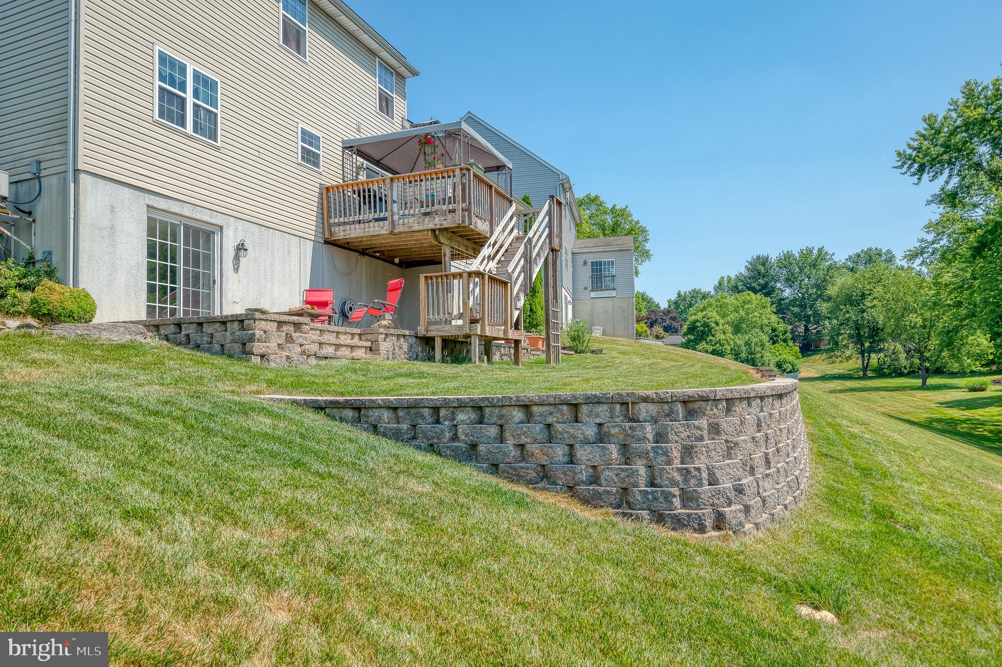 24 Eagleton Drive York, PA 17407 - Photo 66 of 70 a front view of a house with garden