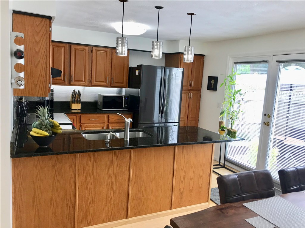 17 Spring Street, Unit B2 Pawtucket, RI 02860 - Photo 17 of 40 Fabulous Modern Kitchen...