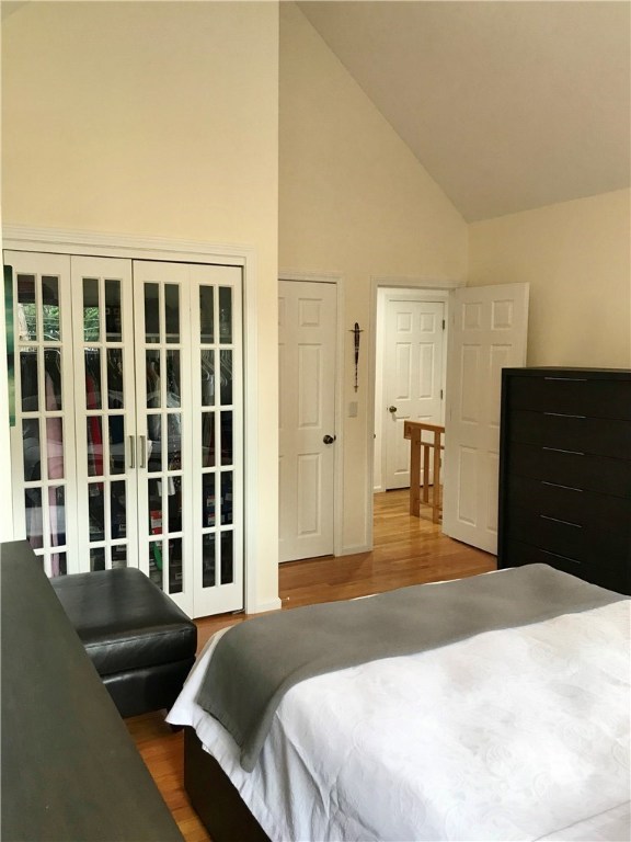 17 Spring Street, Unit B2 Pawtucket, RI 02860 - Photo 29 of 40 Spacious Master w/French Doors & Attached Bath...